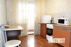 1-к квартира, посуточно, 40м2, 6/9 этаж