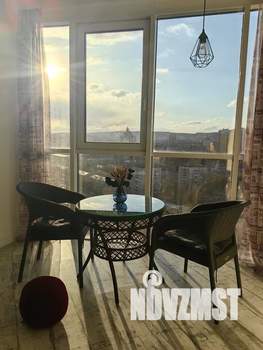 Студия квартира, посуточно, 30м2, 23/25 этаж