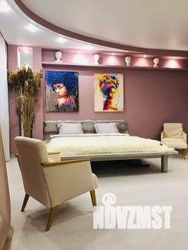 Студия квартира, посуточно, 53м2, 5/19 этаж