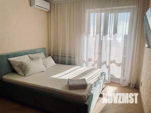 Студия квартира, посуточно, 33м2, 14/27 этаж