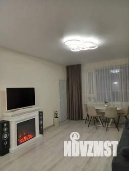 2-к квартира, посуточно, 62м2, 23/37 этаж