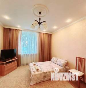 Студия квартира, посуточно, 42м2, 4/5 этаж