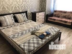 1-к квартира, посуточно, 40м2, 9/10 этаж