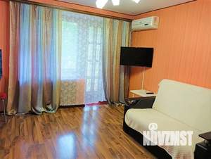 Студия квартира, посуточно, 33м2, 4/9 этаж