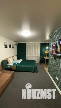 Студия квартира, посуточно, 32м2, 1/5 этаж