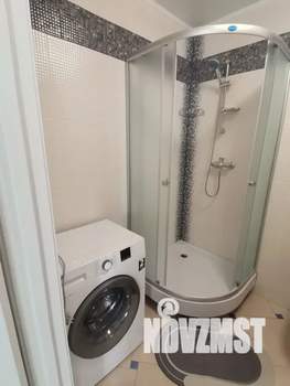 Студия квартира, посуточно, 40м2, 8/10 этаж