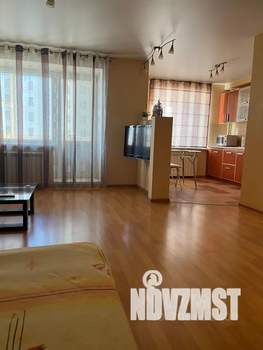 Студия квартира, посуточно, 45м2, 5/10 этаж