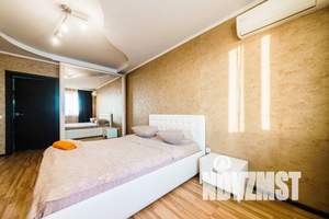 1-к квартира, посуточно, 50м2, 15/18 этаж