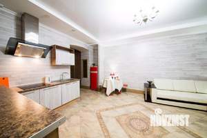 1-к квартира, посуточно, 60м2, 1/1 этаж