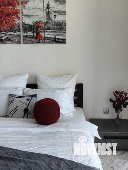 Студия квартира, посуточно, 30м2, 23/25 этаж