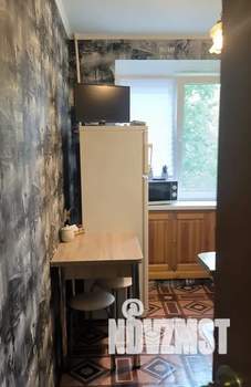 1-к квартира, посуточно, 37м2, 8/9 этаж