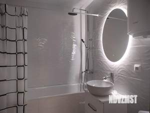 1-к квартира, посуточно, 40м2, 13/22 этаж