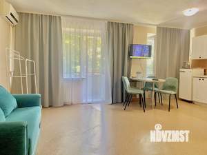 Студия квартира, посуточно, 32м2, 2/9 этаж