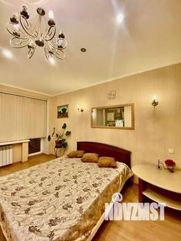 Студия квартира, посуточно, 33м2, 3/5 этаж