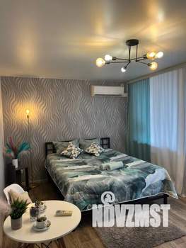 1-к квартира, посуточно, 41м2, 8/10 этаж