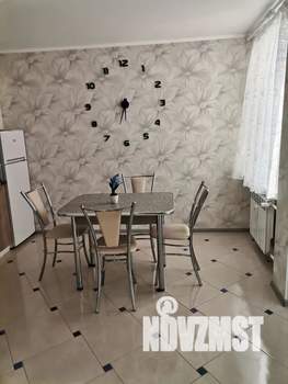 Студия квартира, посуточно, 40м2, 8/10 этаж