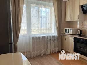 1-к квартира, посуточно, 40м2, 4/10 этаж