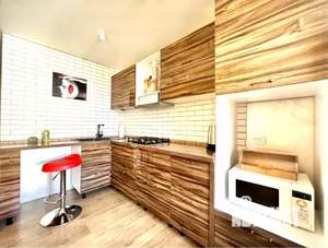 1-к квартира, посуточно, 46м2, 7/10 этаж