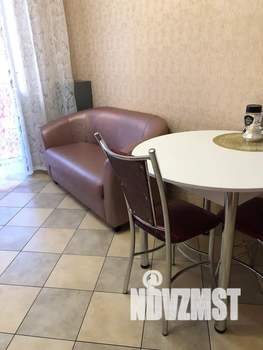 1-к квартира, посуточно, 40м2, 7/10 этаж