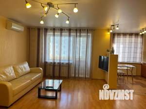 Студия квартира, посуточно, 45м2, 5/10 этаж