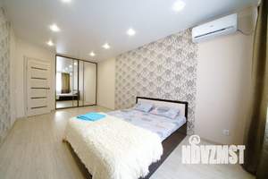 1-к квартира, посуточно, 50м2, 1/1 этаж