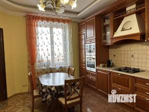 3-к квартира, вторичка, 140м2, 11/13 этаж