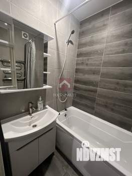 2-к квартира, вторичка, 58м2, 1/10 этаж