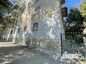 3-к квартира, вторичка, 50м2, 1/6 этаж