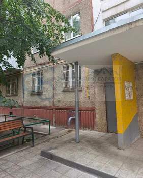 3-к квартира, вторичка, 59м2, 1/9 этаж