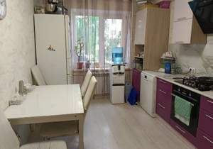 3-к квартира, вторичка, 74м2, 1/6 этаж