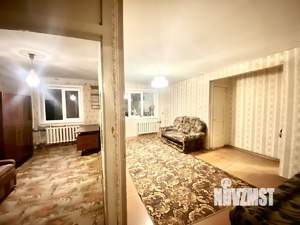 3-к квартира, вторичка, 58м2, 1/5 этаж