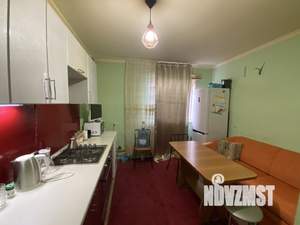 2-к квартира, вторичка, 62м2, 1/10 этаж