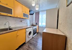 3-к квартира, вторичка, 60м2, 1/9 этаж