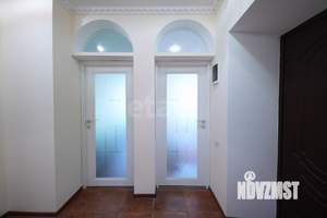 4-к квартира, вторичка, 119м2, 2/5 этаж