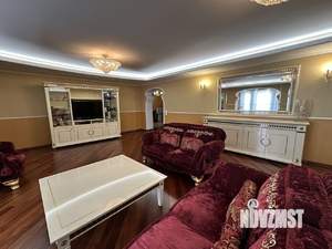 4-к квартира, вторичка, 187м2, 3/6 этаж