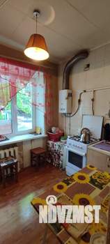 2-к квартира, вторичка, 42м2, 1/3 этаж