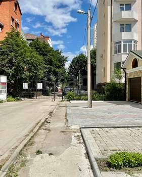 2-к квартира, вторичка, 70м2, 3/10 этаж