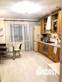 3-к квартира, вторичка, 95м2, 2/8 этаж