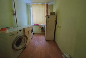 3-к квартира, вторичка, 52м2, 1/9 этаж