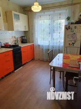 3-к квартира, вторичка, 64м2, 1/9 этаж