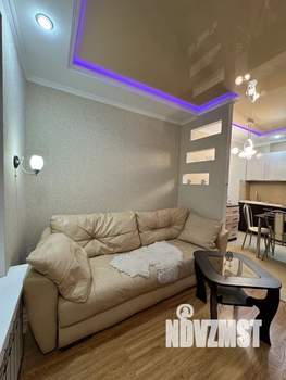 2-к квартира, вторичка, 60м2, 1/1 этаж