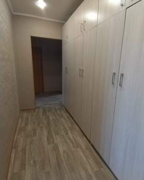 3-к квартира, вторичка, 68м2, 8/10 этаж