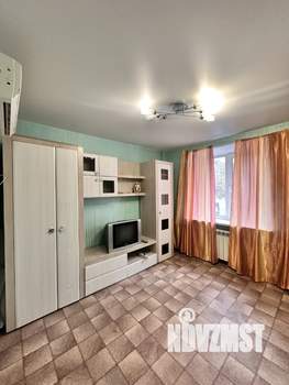 2-к квартира, вторичка, 52м2, 1/9 этаж