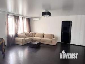 2-к квартира, вторичка, 53м2, 1/10 этаж