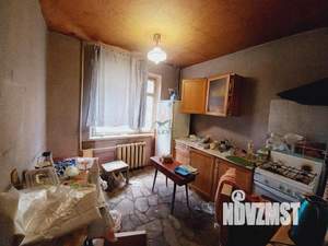 3-к квартира, вторичка, 64м2, 1/9 этаж