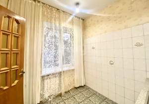 3-к квартира, вторичка, 49м2, 1/4 этаж