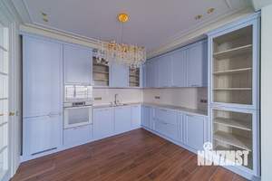 3-к квартира, вторичка, 141м2, 17/19 этаж