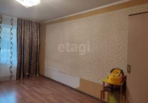 3-к квартира, вторичка, 80м2, 1/10 этаж