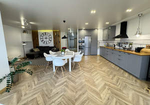 3-к квартира, вторичка, 116м2, 8/25 этаж