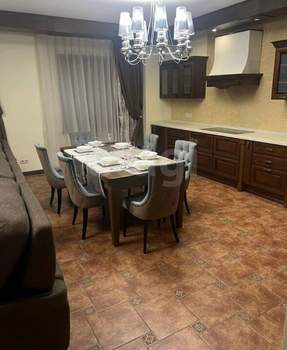 4-к квартира, вторичка, 154м2, 5/7 этаж